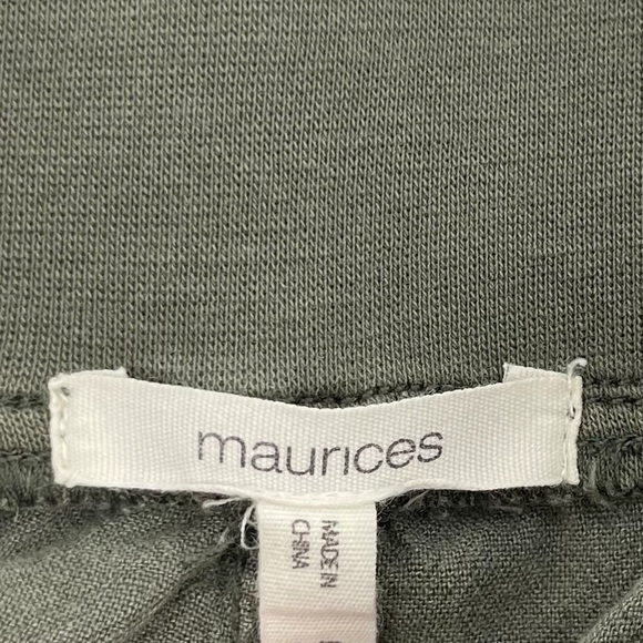 Maurices Women’s Linen Blend Mid Rise Shorts Hunter Green - Picture 9 of 14